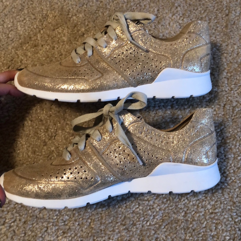 Ugg Women’s Tye Stardust Gold Sneaker 8.5 - Picture 4 of 7